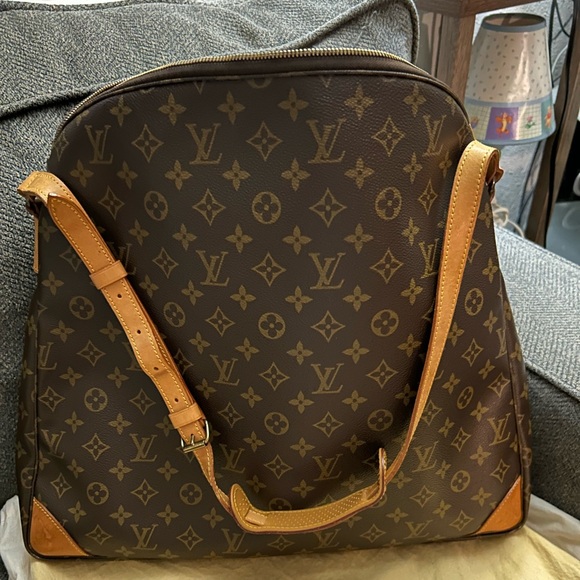 Louis Vuitton Handbags - Authentic Louis Vuitton Monogram Balade Shoulder Bag; M51112. Fabulous!